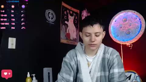 Snapshot of nikky_tomboy444 chatting on July 25, 12:58 pm Nikky online show from July 25, 12:58 pm