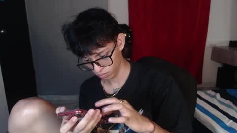 Snapshot of niklaus_wolf chatting on October 1, 2:17 am niklaus_wolf online show from October 1, 2:17 am