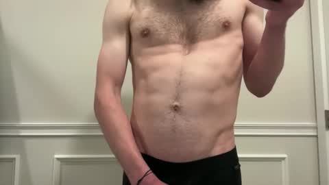 niko9inches online show from April 21, 7:17 pm