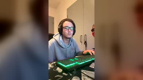 nikol296893 online show from August 2, 4:49 pm