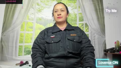 Snapshot of nikol32__ chatting on December 2, 11:04 am dayan online show from December 2, 11:04 am