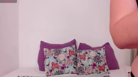 Nikol Dicson online show from November 24, 5:45 pm