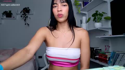 Nicole cam online show from September 19, 8:53 pm