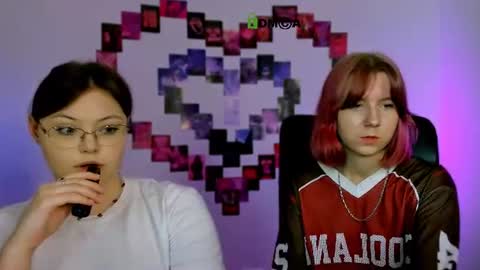 Snapshot of nikol_kitt chatting on June 10, 7:13 pm Little Niko Help me reach my goals online show from June 10, 7:13 pm