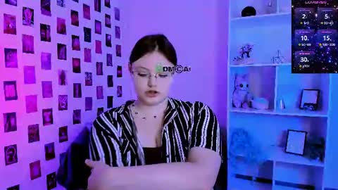 Snapshot of nikol_kitt chatting on July 1, 6:40 pm Little Niko Help me reach my goals online show from July 1, 6:40 pm
