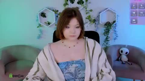 Snapshot of nikol_kitt chatting on July 5, 6:26 pm Little Niko Help me reach my goals online show from July 5, 6:26 pm