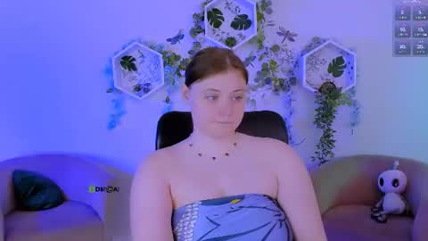 Snapshot of nikol_kitt chatting on July 31, 6:51 pm Little Niko Help me reach my goals online show from July 31, 6:51 pm