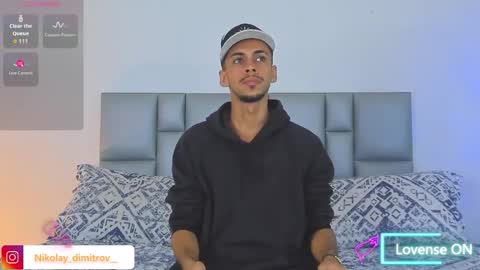 Snapshot of nikolay_dimitrov chatting on October 26, 5:13 am online show from October 26, 5:13 am