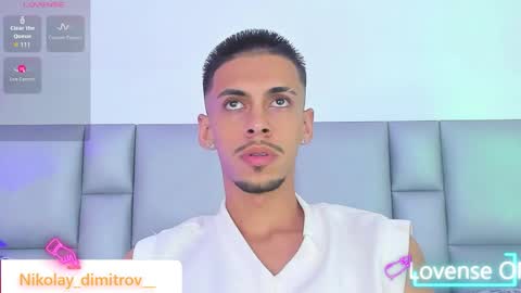 Snapshot of nikolay_dimitrov chatting on October 31, 4:35 am online show from October 31, 4:35 am