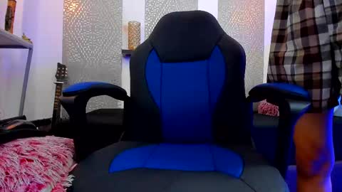    online show from February 20, 10:27 am