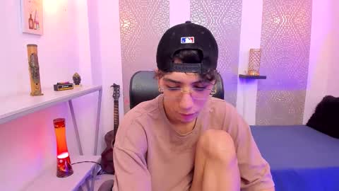    online show from November 24, 4:23 am