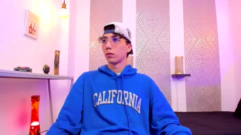    online show from December 22, 4:09 am