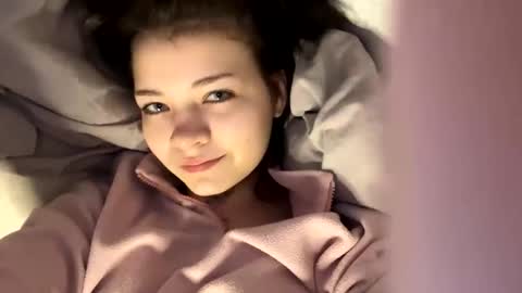 Snapshot of nikoli_naw chatting on February 22, 8:20 pm nikoli_naw online show from February 22, 8:20 pm