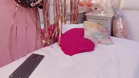   Nikol Karter   online show from June 19, 12:09 pm
