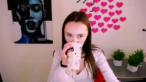 Snapshot of nikonara_ chatting on December 3, 1:21 pm nikonara_ online show from December 3, 1:21 pm