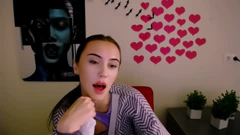 Snapshot of nikonara_ chatting on December 4, 4:16 pm nikonara_ online show from December 4, 4:16 pm