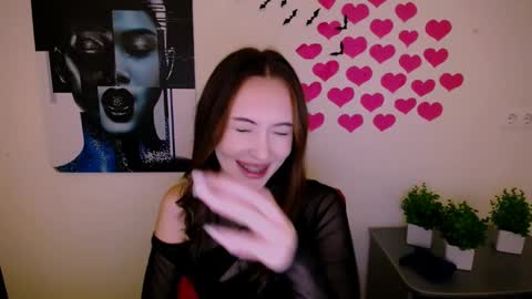 Snapshot of nikonara_ chatting on December 15, 3:20 pm nikonara_ online show from December 15, 3:20 pm