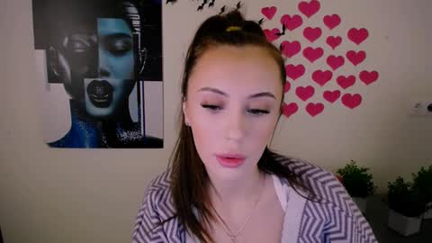 Snapshot of nikonara_ chatting on January 22, 2:14 pm nikonara_ online show from January 22, 2:14 pm