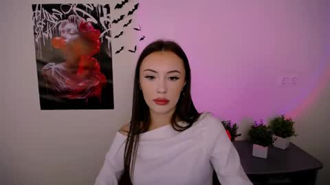 Snapshot of nikonara_ chatting on February 13, 1:48 pm nikonara_ online show from February 13, 1:48 pm