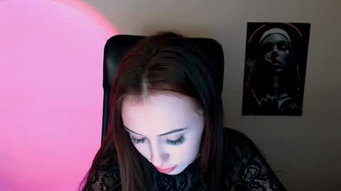 Snapshot of nikonara_ chatting on March 10, 5:50 pm nikonara_ online show from March 10, 5:50 pm