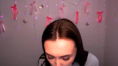 nikonara_ online show from April 30, 11:38 am