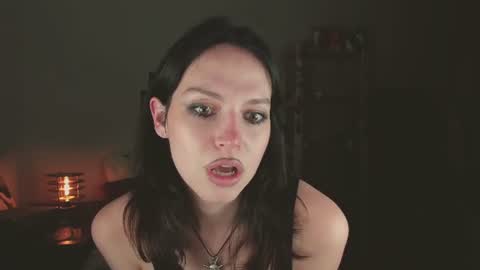 Snapshot of niky_jess chatting on June 13, 8:07 pm Veronica online show from June 13, 8:07 pm