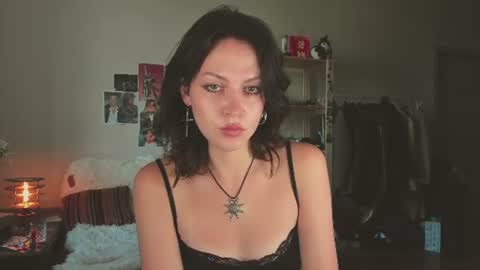 Snapshot of niky_jess chatting on July 19, 2:32 pm Veronica online show from July 19, 2:32 pm
