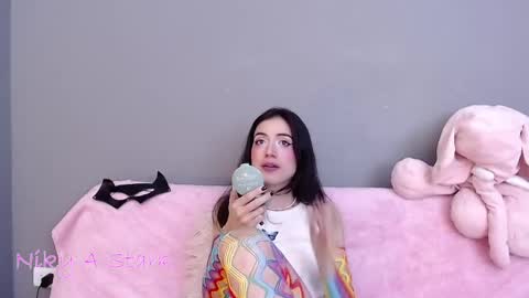 Snapshot of nikyastark chatting on February 25, 7:20 am Niky A Stark online show from February 25, 7:20 am