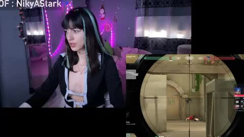 Snapshot of nikyastark chatting on May 4, 4:25 pm Niky A Stark online show from May 4, 4:25 pm
