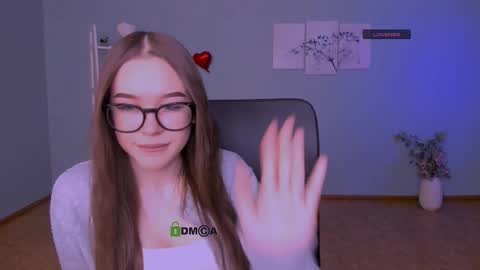 nila_eclipse online show from March 15, 9:26 am