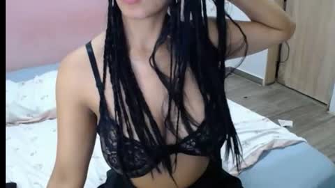 Snapshot of nila_kaia chatting on July 14, 3:00 am nila online show from July 14, 3:00 am