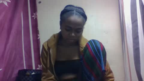 Snapshot of nilahmarie chatting on September 18, 5:42 am nilah online show from September 18, 5:42 am