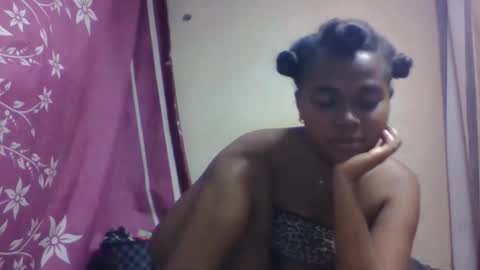 Snapshot of nilahmarie chatting on September 30, 10:37 pm nilah online show from September 30, 10:37 pm