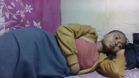 Snapshot of nilahmarie chatting on October 25, 2:52 am nilah online show from October 25, 2:52 am