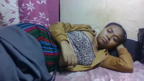 Snapshot of nilahmarie chatting on October 28, 6:54 pm nilah online show from October 28, 6:54 pm