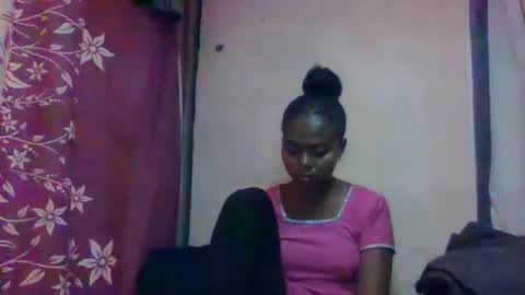 Snapshot of nilahmarie chatting on November 6, 6:58 am nilah online show from November 6, 6:58 am