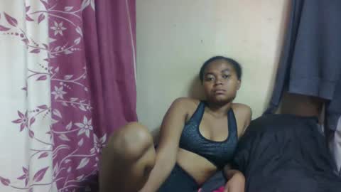 nilah online show from February 19, 11:01 pm