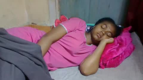 nilah online show from April 26, 3:37 am