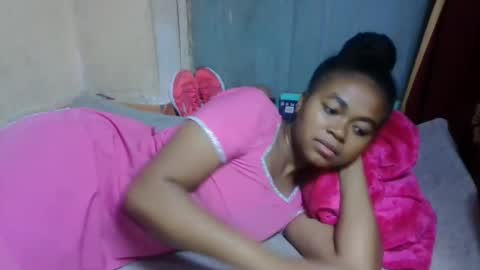 nilah online show from April 27, 6:00 am