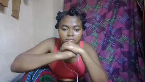 Snapshot of nilahmarie chatting on June 2, 7:21 am nilah online show from June 2, 7:21 am