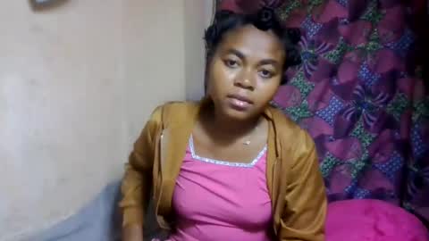 Snapshot of nilahmarie chatting on June 8, 5:02 pm nilah online show from June 8, 5:02 pm