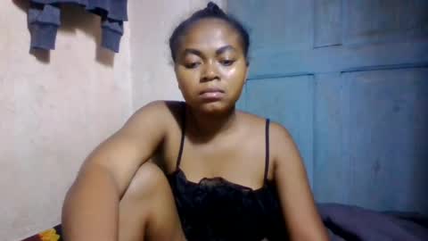 Snapshot of nilahmarie chatting on June 29, 5:14 am nilah online show from June 29, 5:14 am