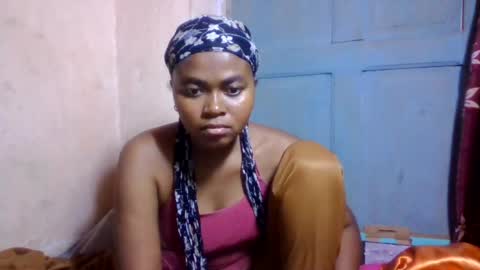 Snapshot of nilahmarie chatting on July 14, 10:32 am nilah online show from July 14, 10:32 am