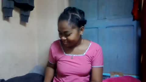 Snapshot of nilahmarie chatting on July 22, 5:54 am nilah online show from July 22, 5:54 am