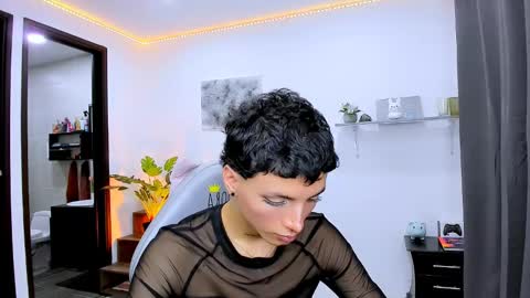 Snapshot of nilam217 chatting on September 12, 12:55 am Nilam online show from September 12, 12:55 am