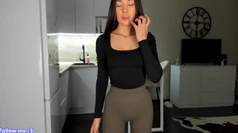 Bella online show from February 27, 6:31 pm