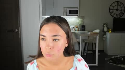 Bella online show from October 31, 9:49 pm