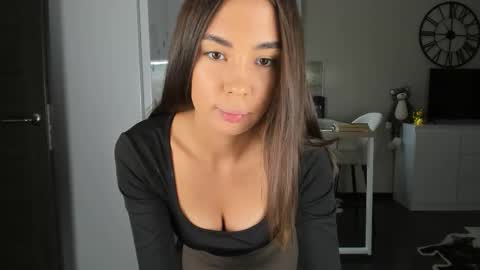 Bella online show from November 8, 10:19 pm