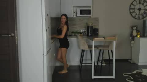 Bella online show from April 23, 12:29 pm