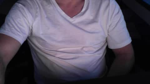 Snapshot of nillis chatting on January 7, 8:45 am nillis online show from January 7, 8:45 am